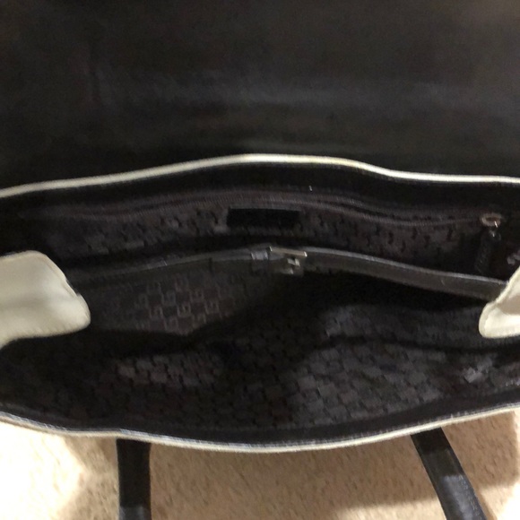 Gucci cream handbag